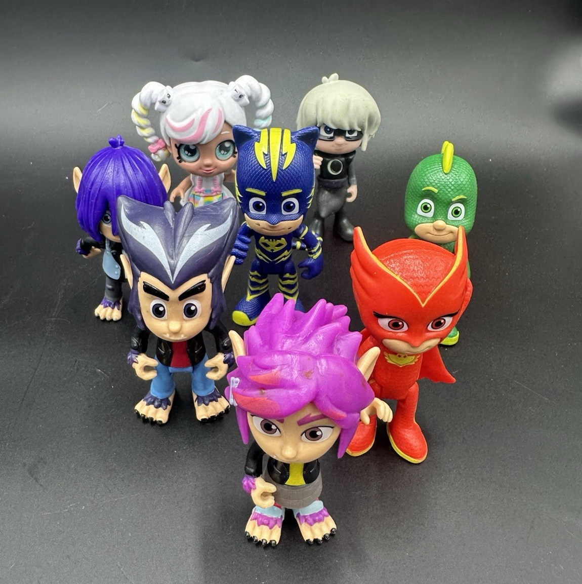 Lot of 8 PJ Masks + Hairdorables + Crayola Figures – Mixed Action