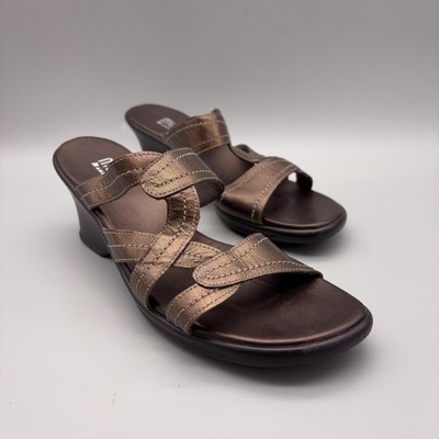 Munro American Sandals Womens Size 8.5 Walking Wedge Brown Leather Comfort Shoes