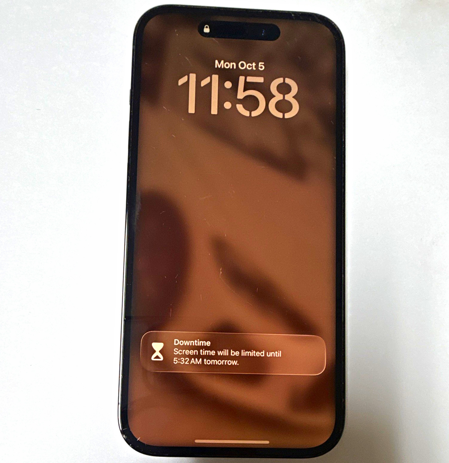 Apple iPhone 14 Pro 256GB Black 5G 48MP 6.1in iOS Cracked Back 81% Apple - READ