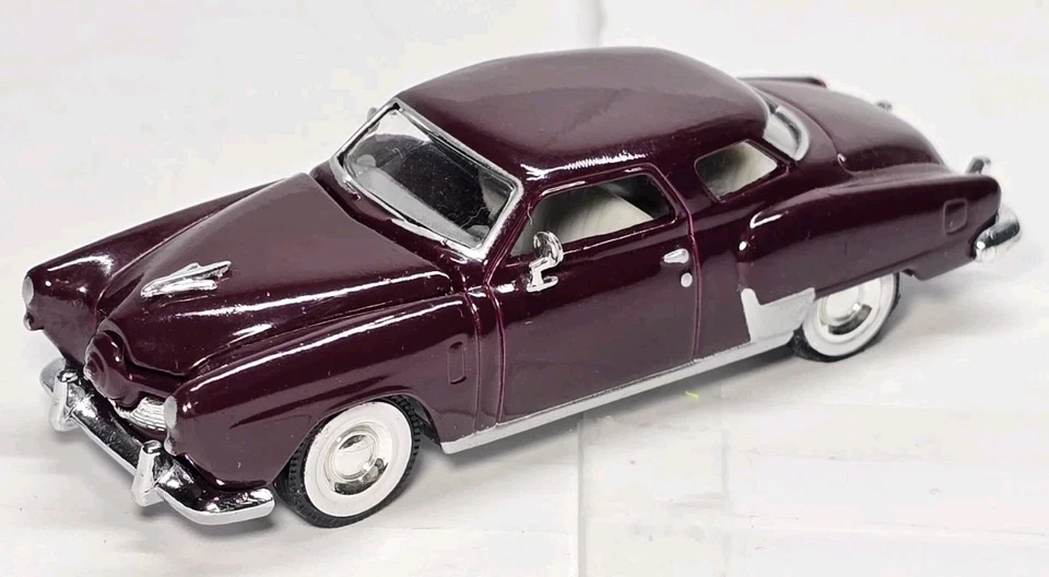 1951 Studebaker Racing Champions Motor Trend 1:60 Limited Edition 1/19998 - Image 2 of 4