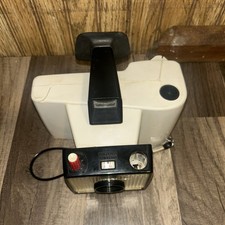 VINTAGE 1960s POLAROID SWINGER 20 CAMERA