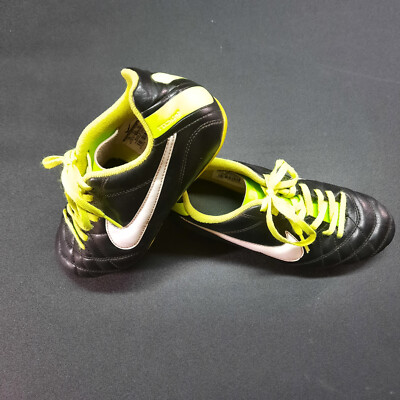 nike soccer cleats youth size 3