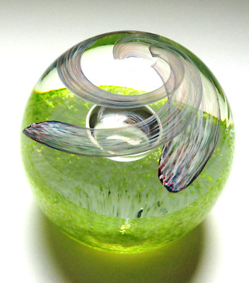Caithness Glas Bagatelle Briefbeschwerer Ltd Ed. Alastair MacIntosh 1989