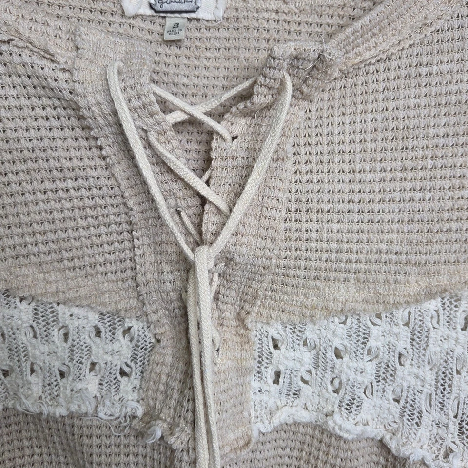 Top con cordones tejido gofre manga larga beige y blanco Gimmick by BKE para mujer talla Foto 4 de 4