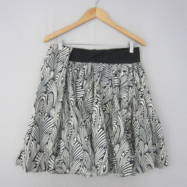 Basque Skirt Womens 10 Black White Geometric Flared Short Party Retro Event Work
