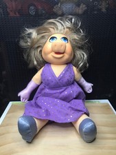 Vintage 1980 Fisher Price 14  Plush Miss Piggy Doll 890 Dress Up