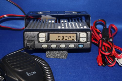ICOM IC-F320-6, VHF 146-174 MHz, 32 CH, 45W, includes mic and bracket,  SN 75033