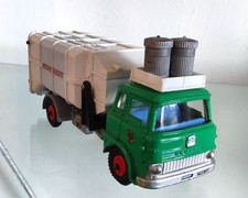 Dinky Toys 978 Bedford Müllwagen + Mülleime...