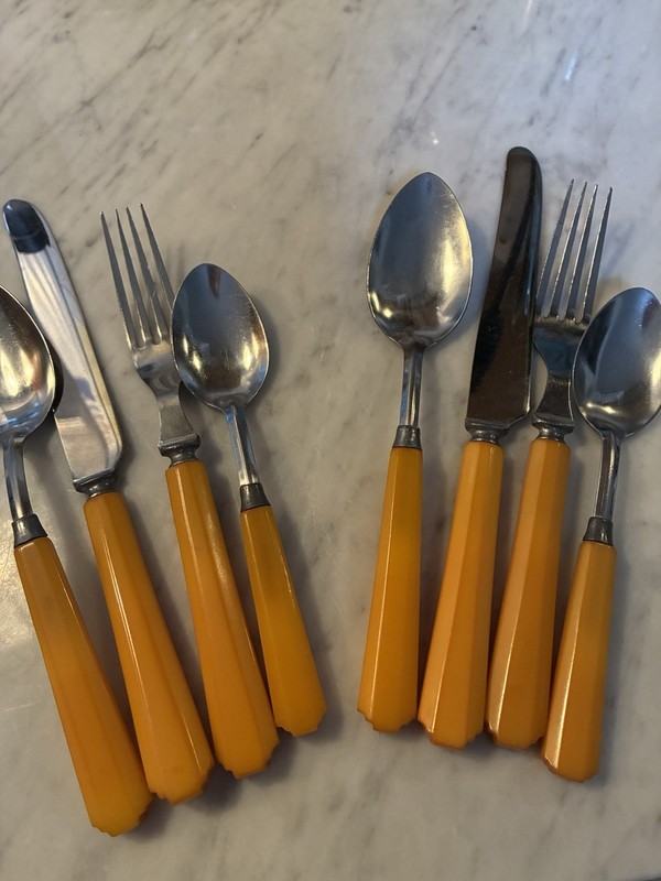 Vintage Bakelite Butterscotch Utensils Set Of 2 Place Settings Of 4 Pieces Nice!