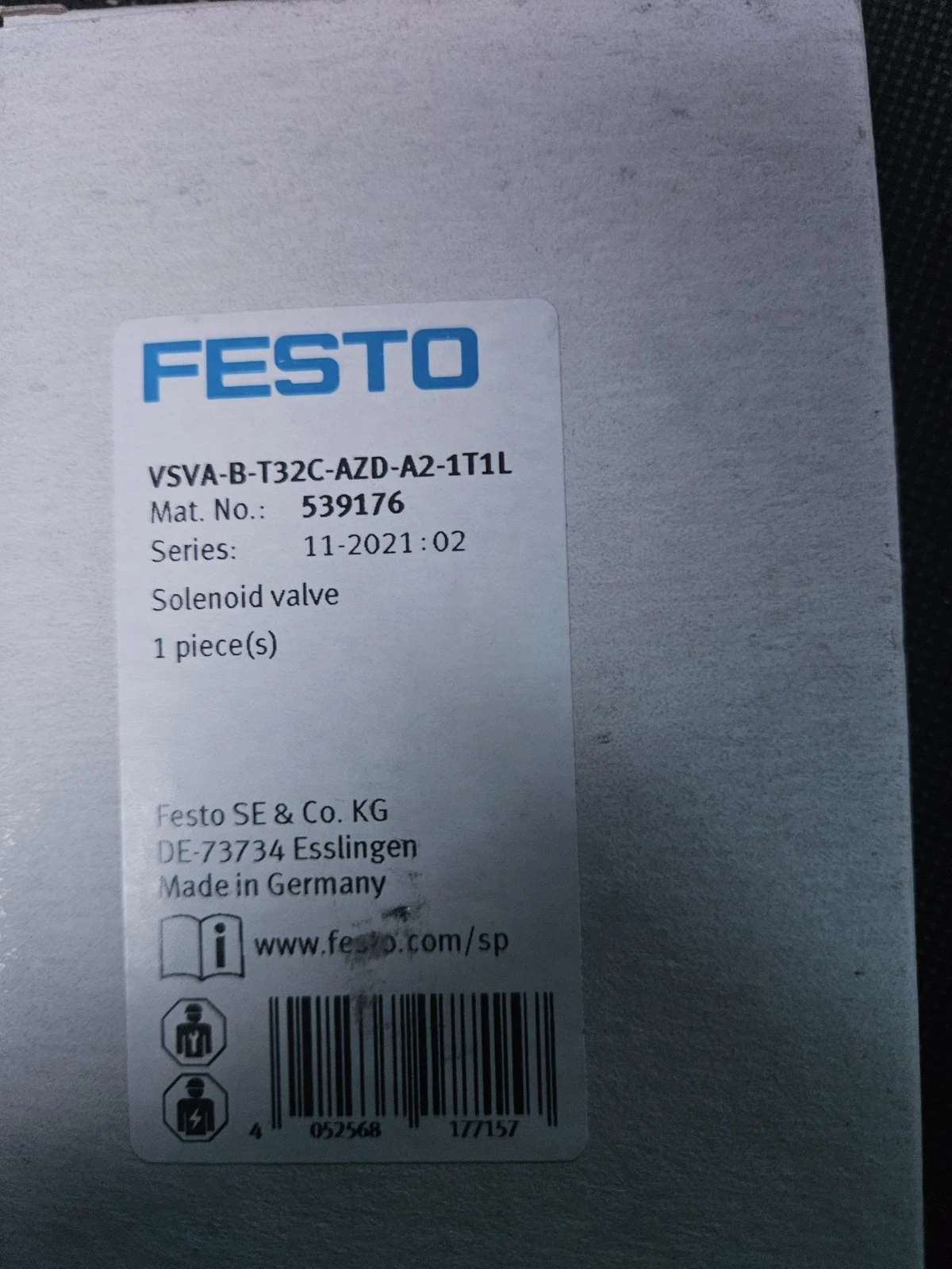 Festo VSVA-B-T32C-AZD-A2-1T1L Air solenoid valve — Magnet- & Servoventile