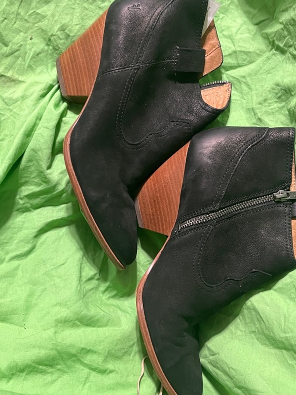 Frye Sz10M ladies boots
