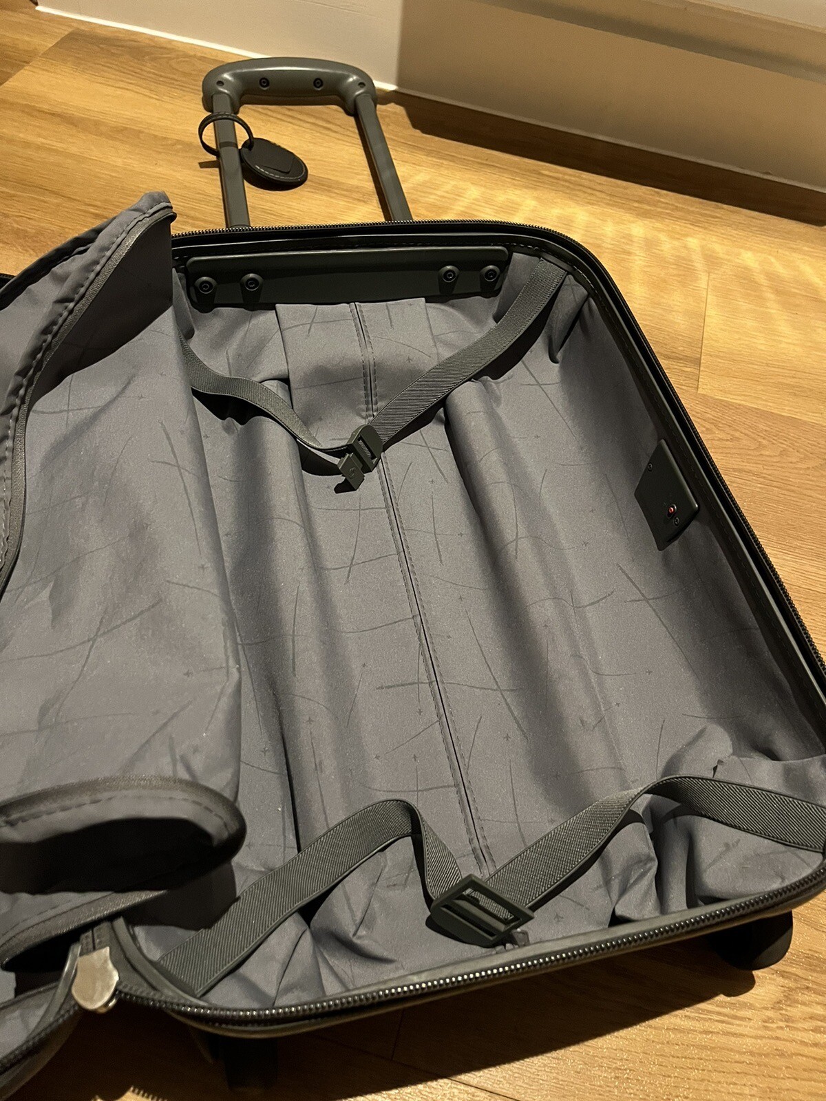 Samsonite cabin luggage (good for EasyJet large cabin) eBay
