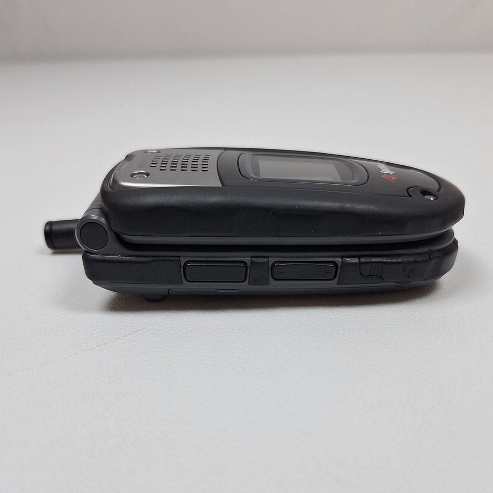 Sanyo SCP7300 Silver/Black Flip Phone (Sprint) eBay