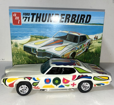 AMT 1971 Ford Thunderbird Bird of Paradise AMT920 1:25 Kit Built Model Car w Box