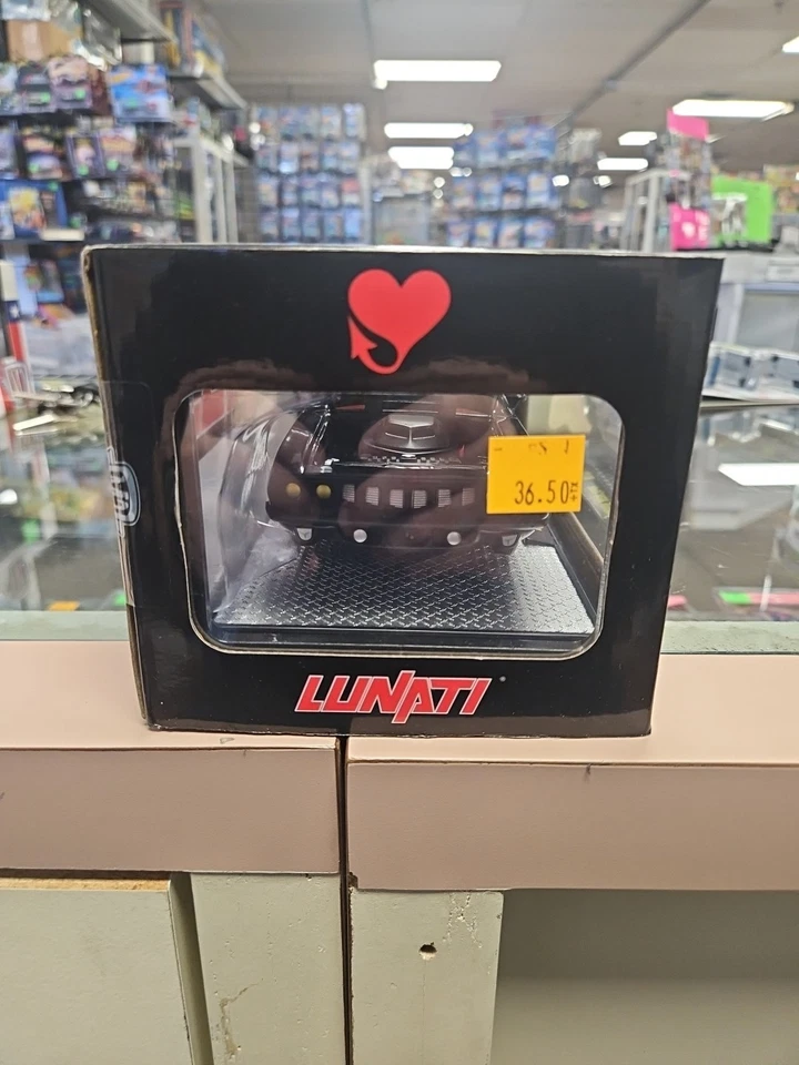 M2 Machines 1971 Plymouth Hemi Barracuda Voodoo by Lunati *CHASE* - Image 4 of 4