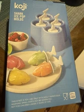 Koji Shark Ice Pop Mold Set of 4 Silicone Ice Cream Popsicle Mold