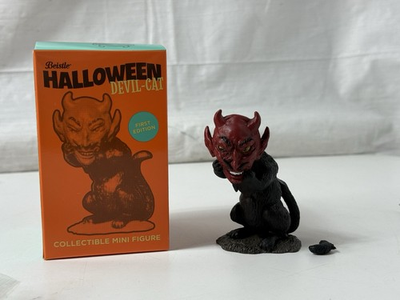 #ad Beistle Creepy Co. Limited Edition Cat With Devil Mask Figurine 40 250 AS IS $45.00
