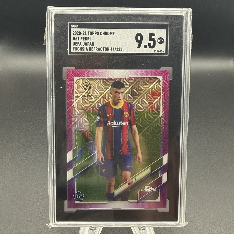 2020 Topps Chrome UEFA Japan #61 Pedri Fuchsia Refractor /125 RC Rookie SGC 9.5
