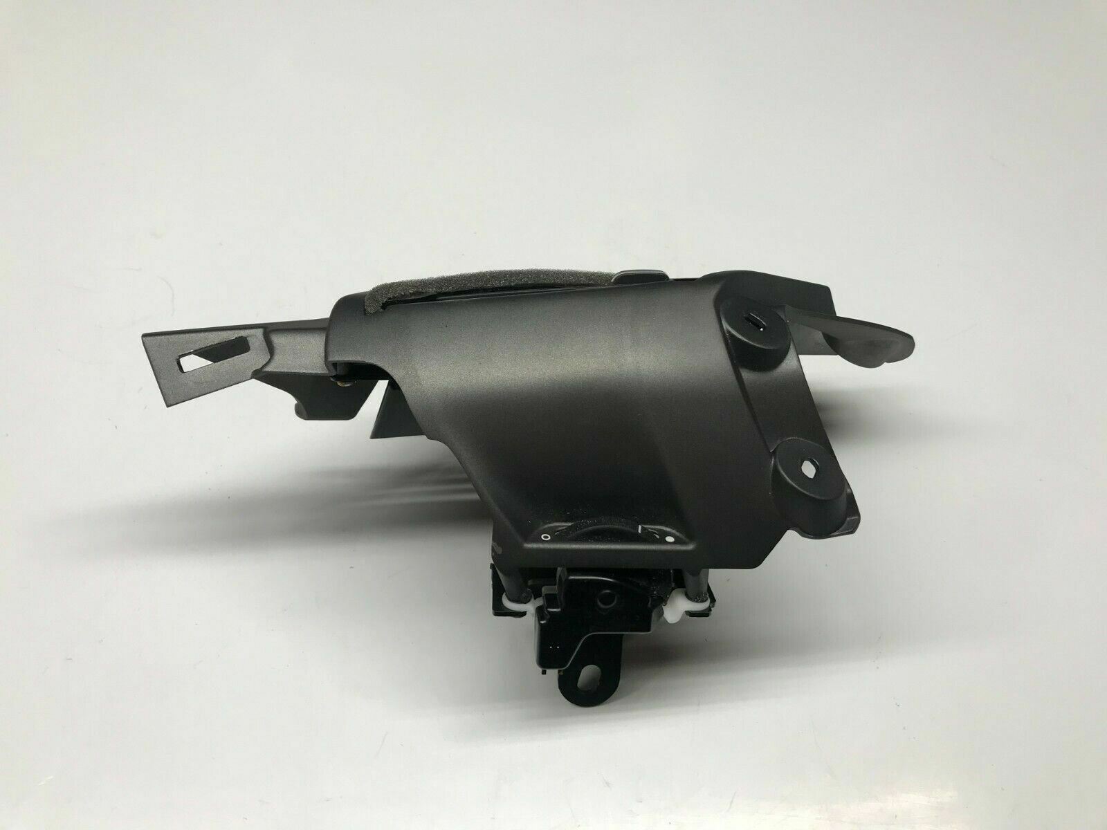 FERRARI 488 CENTER RIGHT AIR VENT WITH HOUSING OEM 86172100