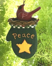 DEBBIE MUMM ORNAMENT - PEACE MITTEN W/ CARDINAL /NEST