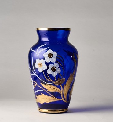 Edle Kobaltblaue Glasvase mit Golddekor & floralem Motiv