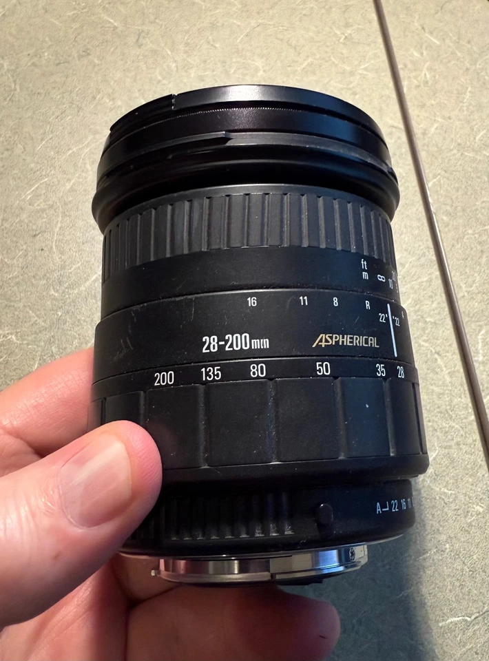 SIGMA 28-200mm D F/3.8-5.6 UC ASPHERICAL ZOOM LENS - Image 3 of 4
