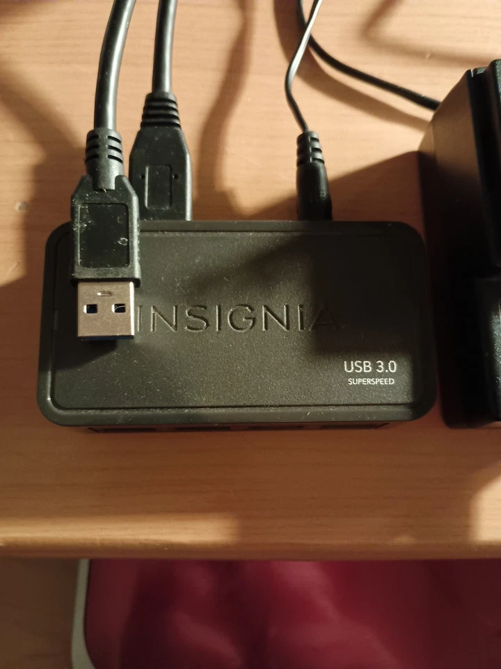 Insignia 3.0 USB Superspeed With Power Adapter/USB 3.0 Micro B 3' Cord - Image 2 of 4