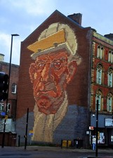 PHOTO  CASTLE STREET STEELWORKER  A MURAL BY PAUL WAPLINGTON (FROM 1986) ON CAST