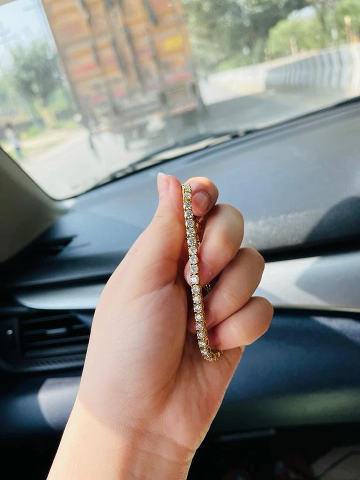 Brazalete de eslabones de tenis de diamantes naturales de corte redondo de 5,50 quilates de oro amarillo macizo de 14 quilates 7,5 Foto 2 de 4