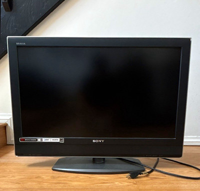 Sony BRAVIA KDL-32S2400 32  LCD HD TV 720p HDMI - Tested & Working