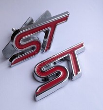 Rejilla delantera y trasera brillante rojo plata insignia ST para Ford Fiesta Focus Mondeo Kuga