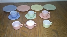 vintage Hazel Atlas little hostess party set pastel colors child tea 13 pcs  Q
