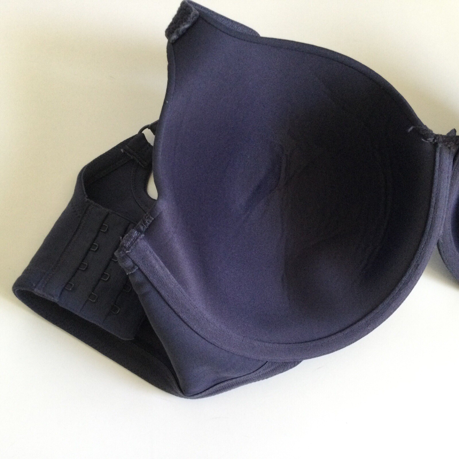 Vanity Fair Full Coverage Underwire Bra Size 38DD… - image 6