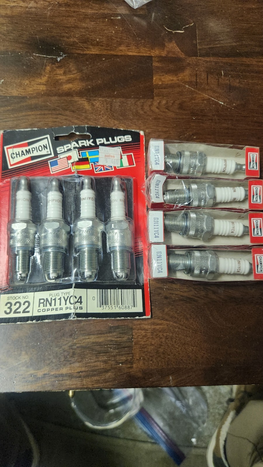 Set of 8 Champion RN11YC4 Copper Plus Spark Plugs - New Open Box - V8 Set