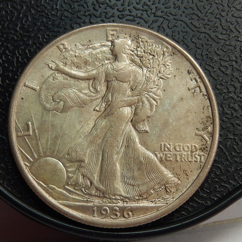 19 36 WALKING LIBERTY HALF DOLLAR