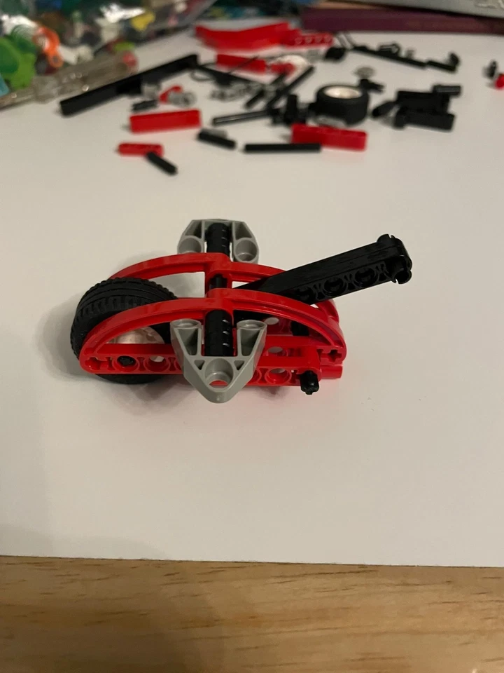 LEGO Technic 8237 Slammer Racer / Formula Force, photo 3 of 5