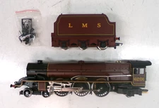 OO gauge Hornby LMS 4-6-2 Princess Elizabeth steam engine in original box