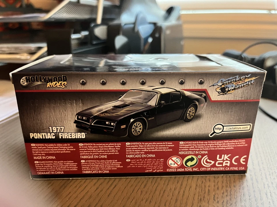 SMOKEY & THE BANDIT  1977 PONTIAC FIREBIRD TRANS AM  -BLACK  1/32 SCALE DIECAST - Image 3 of 3