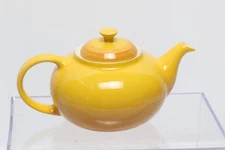 Le Creuset Stoneware Classic Teapot - Nectar  1.3L