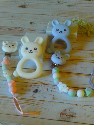 White or Blue Silicone Bunny Sensory Learning Set with Beaded Chain & Bunny Clip - Picture 10 of 18