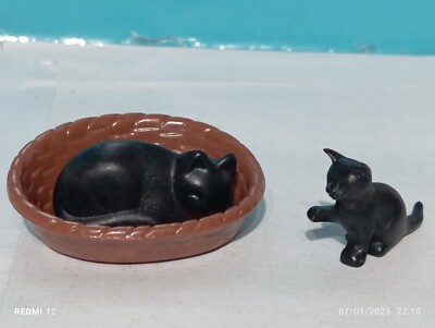 PLAYMOBIL FIGUREN KATZE KÄTZCHEN SCHWARZ KATZEN HAUS GARTEN FIGUR KORB KORB