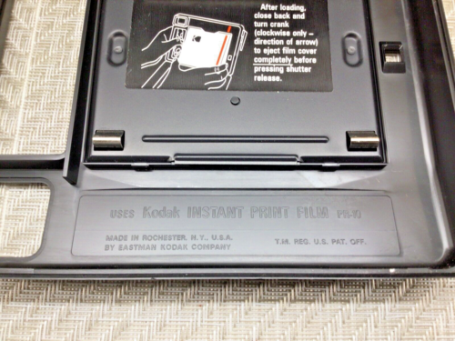 Vintage The Handle KODAK Instant Camera Collectable NOT TESTED - Picture 10 of 13