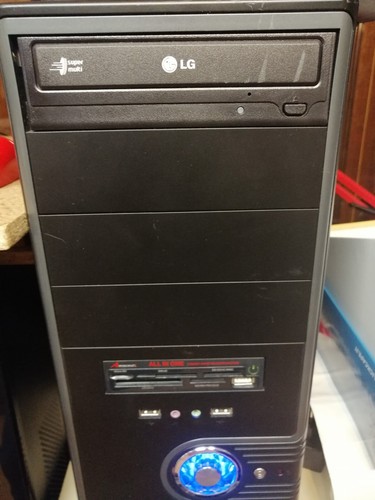 COMPUTER VULTECH TOWER WINDOWS 10 LETTORE DVD, 5 GIGA RAM, LETTORE MULTI CARD EC - Foto 1 di 4