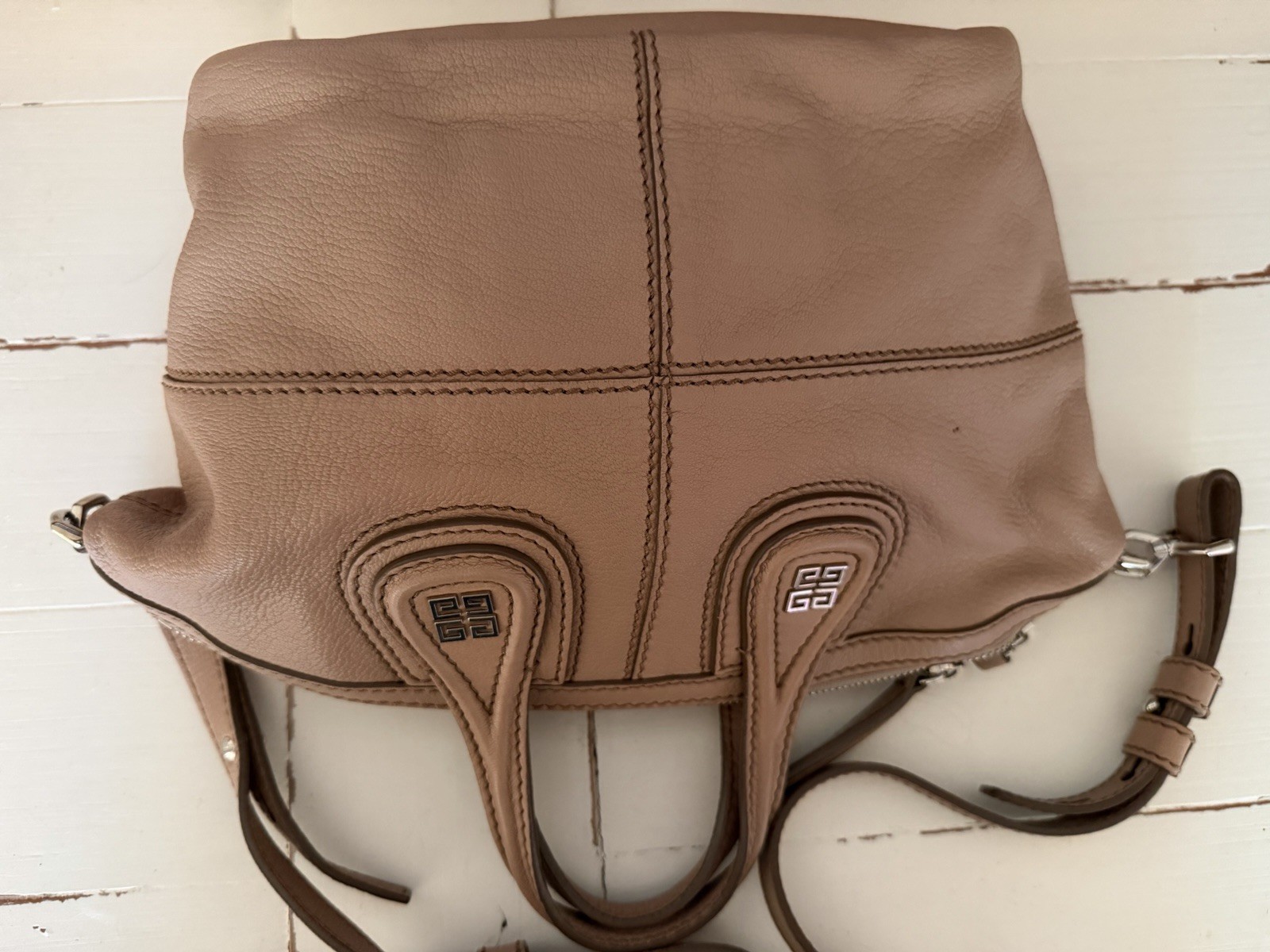 givenchy bag. Small Cross Body  Color RARE Excell… - image 4