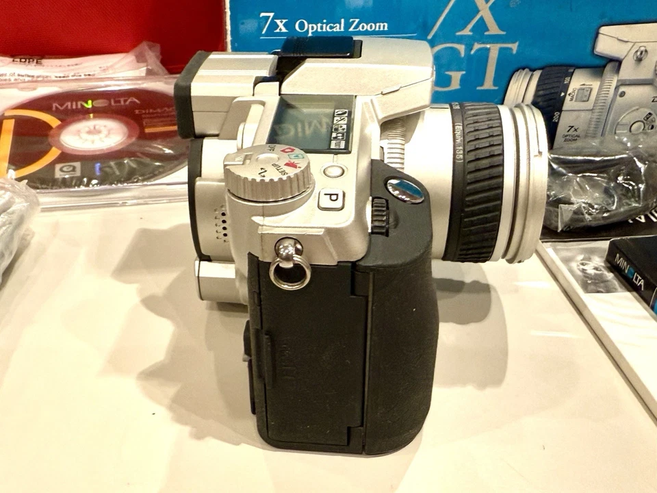 MINOLTA DIMAGE 7i 5.0 MP DIGITAL CAMERA COMPACT 7.1X OPTICAL ZOOM AUTO FOCUS Box - Image 4 of 4