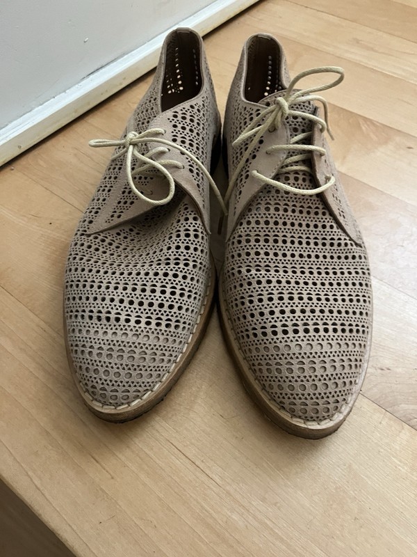 Alaia Paris Tan Perforated Nubuck Leather Lace Up Oxfords-10-$1395