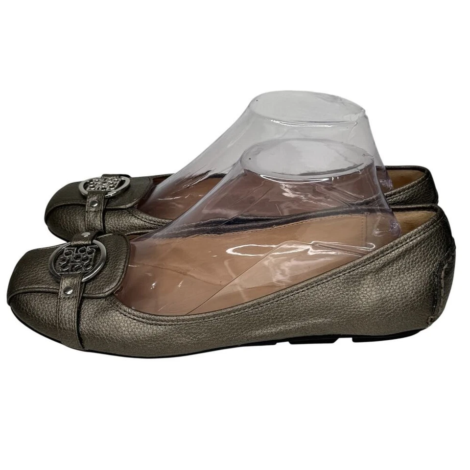 Zapatos planos de ballet Liz Claiborne para mujer 9,5 dorados metálicos iris cómodos sin cordones Foto 3 de 4