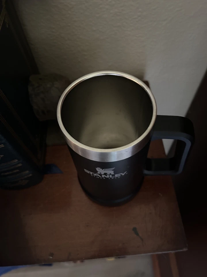 Taza Stanley Adventure Beer Stein agarre grande negra 24 oz acero Oktoberfest Festival Foto 2 de 3