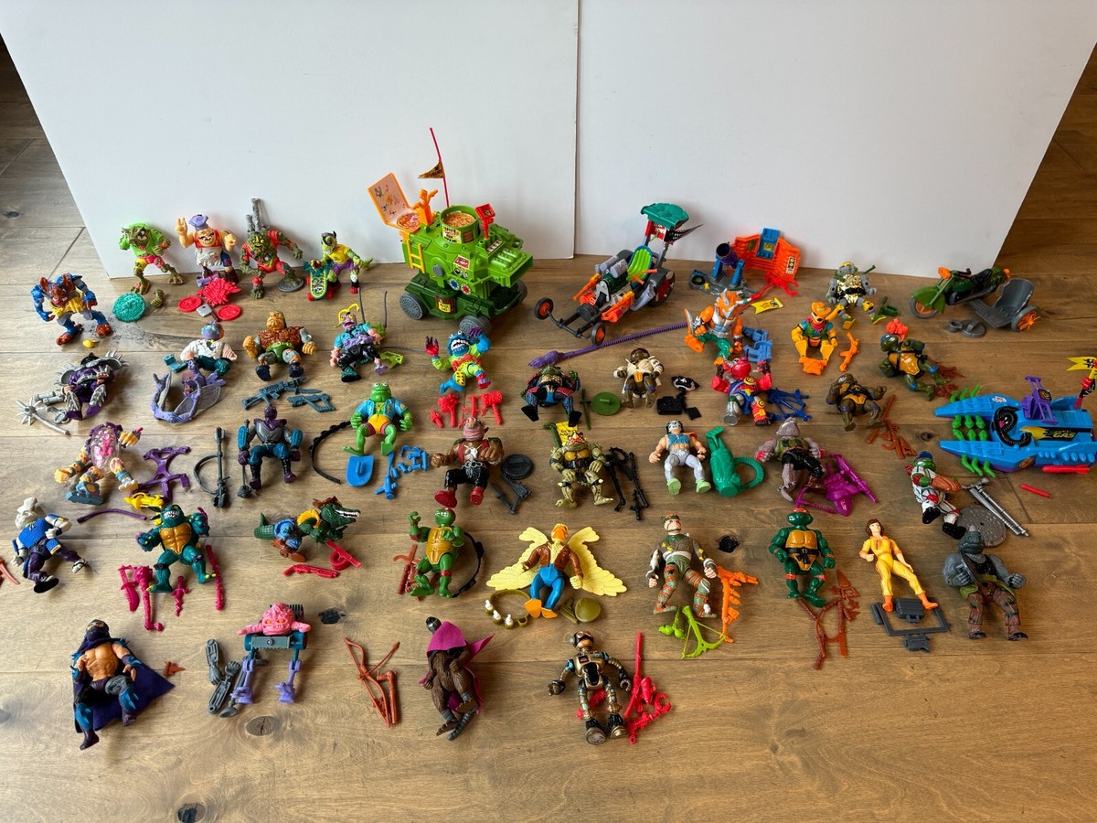 HUGE Vintage LOT of 1990s TEENAGE MUTANT NINJA TURTLES TMNT