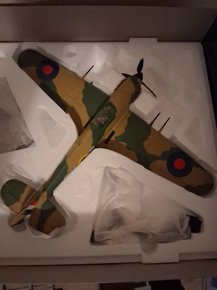 Корги - Hawker ураган IIC - AOC Мальта - авиации архив 1:32 - Изображение 2 из 2